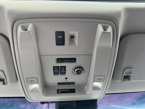 Used 2019 GMC Yukon XL Denali w/ Denali Ultimate Package AWD/4WD image 35