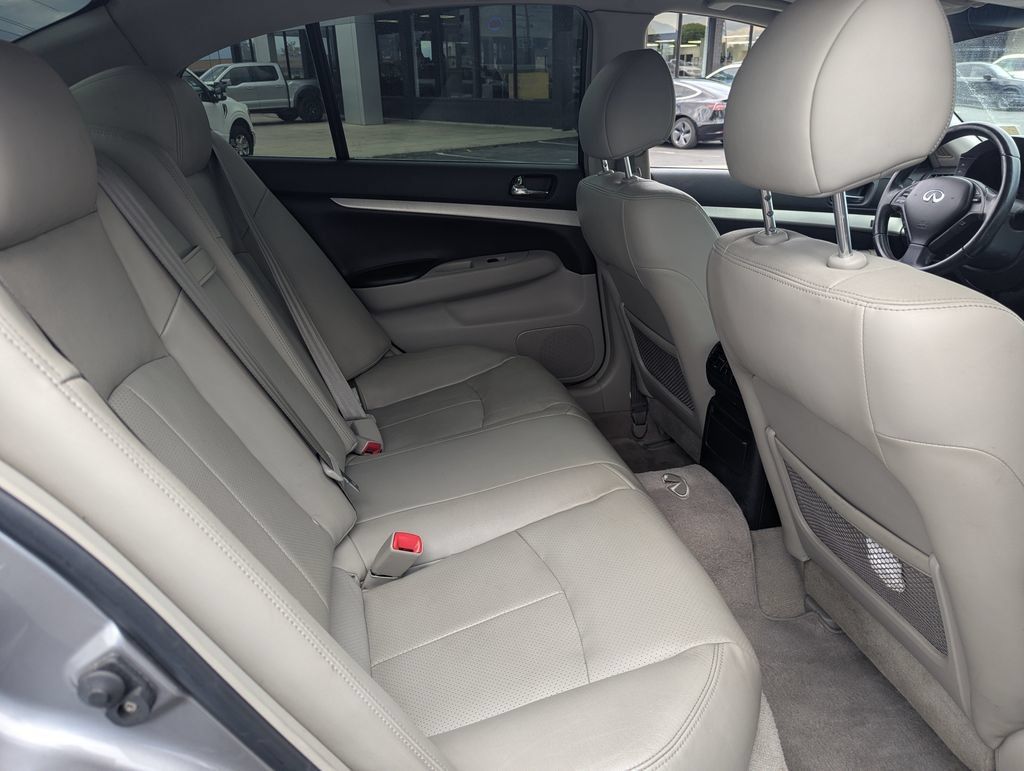 Used 2009 INFINITI G37 x Sedan w/ Premium Pkg AWD/4WD image 30