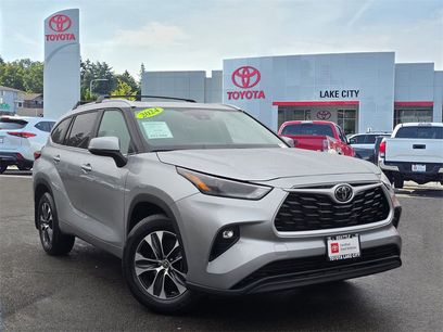 Certified 2024 Toyota Highlander LE