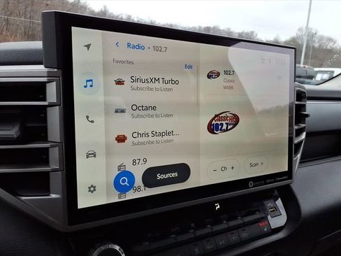 Used 2022 Toyota Tundra SR5 image 26