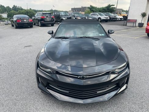 Used 2017 Chevrolet Camaro LT RWD image 23