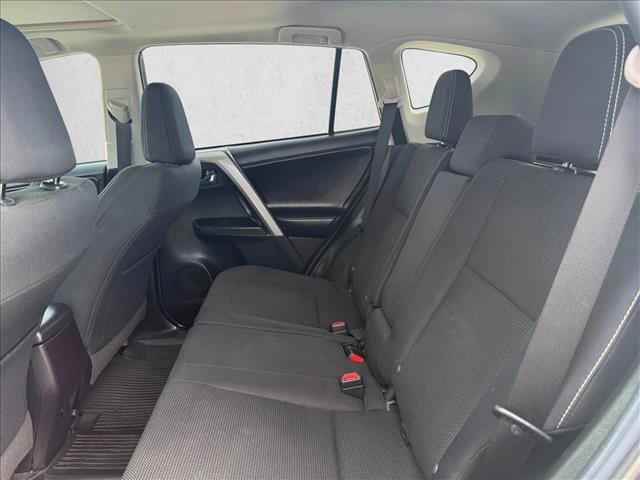Used 2018 Toyota RAV4 XLE AWD/4WD image 16