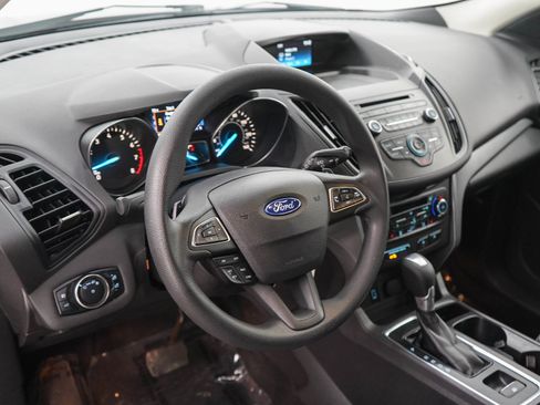 Used 2017 Ford Escape SE w/ SE Cold Weather Package FWD image 20