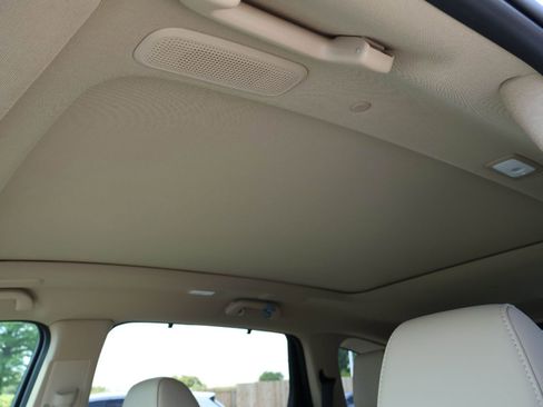 Certified 2025 Acura MDX FWD w/ Technology Package image 28