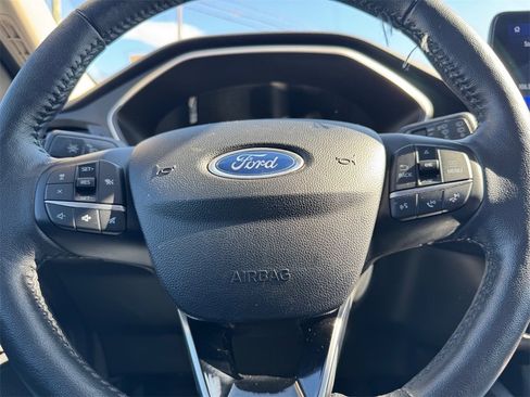 Used 2020 Ford Escape SEL image 17