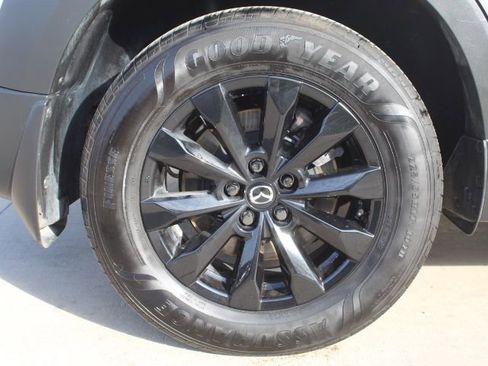 Certified 2025 MAZDA CX-50 AWD 2.5 S w/ Premium Package image 9