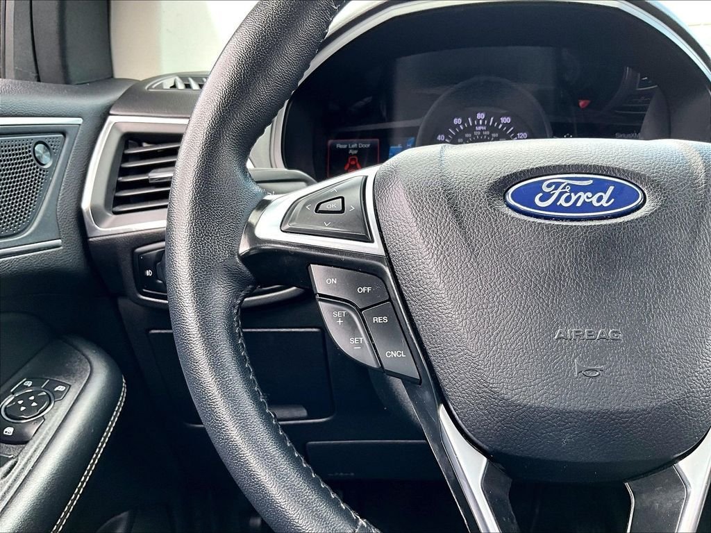 Used 2024 Ford Edge Titanium AWD/4WD image 23