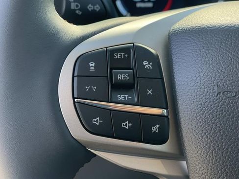 New 2026 Ford Explorer Active w/ Active Comfort Package image 8