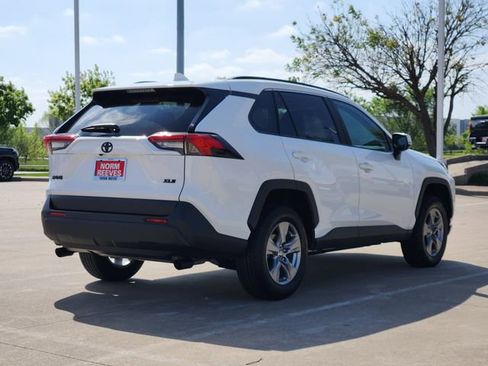 Used 2025 Toyota RAV4 XLE w/ Convenience Package image 3