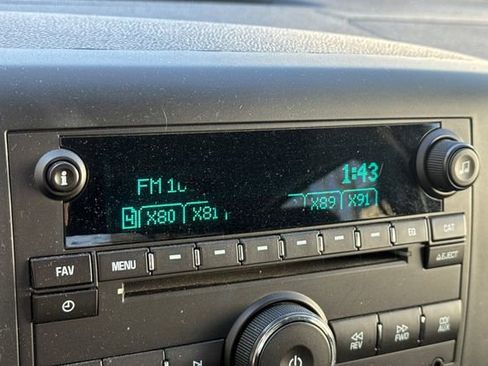 Used 2013 Chevrolet Silverado 2500 LT w/ Interior Plus Package image 26