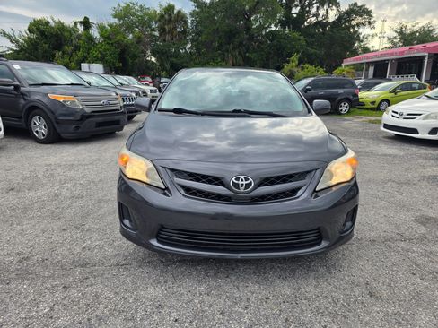 Used 2012 Toyota Corolla LE FWD image 2