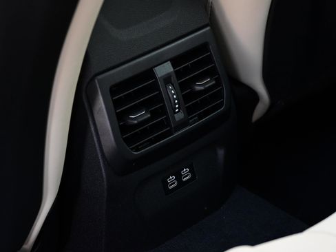 Used 2026 BMW 228i w/ Technology Package image 28