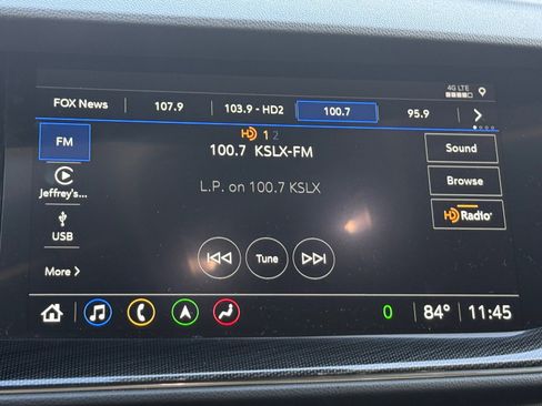 Used 2022 Buick Envision Essence w/ Technology Package II image 24