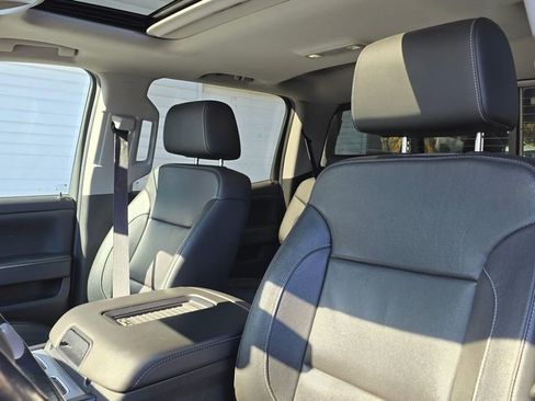 Used 2017 GMC Sierra 1500 SLT image 21