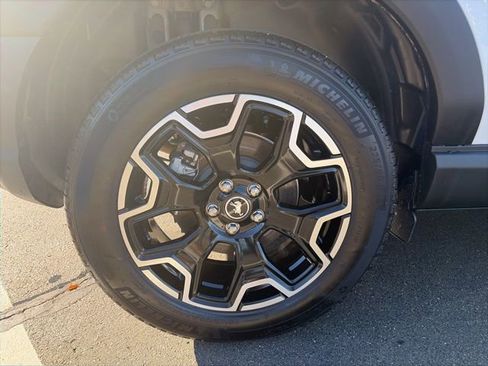 Used 2025 Ford Bronco Sport Outer Banks w/ Outer Banks Tech Package+ image 10