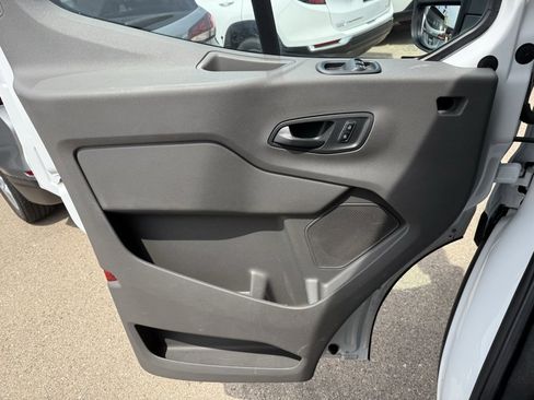 Used 2023 Ford Transit 250 Medium Roof image 46