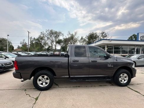 Used 2018 RAM 1500 Express AWD/4WD image 8