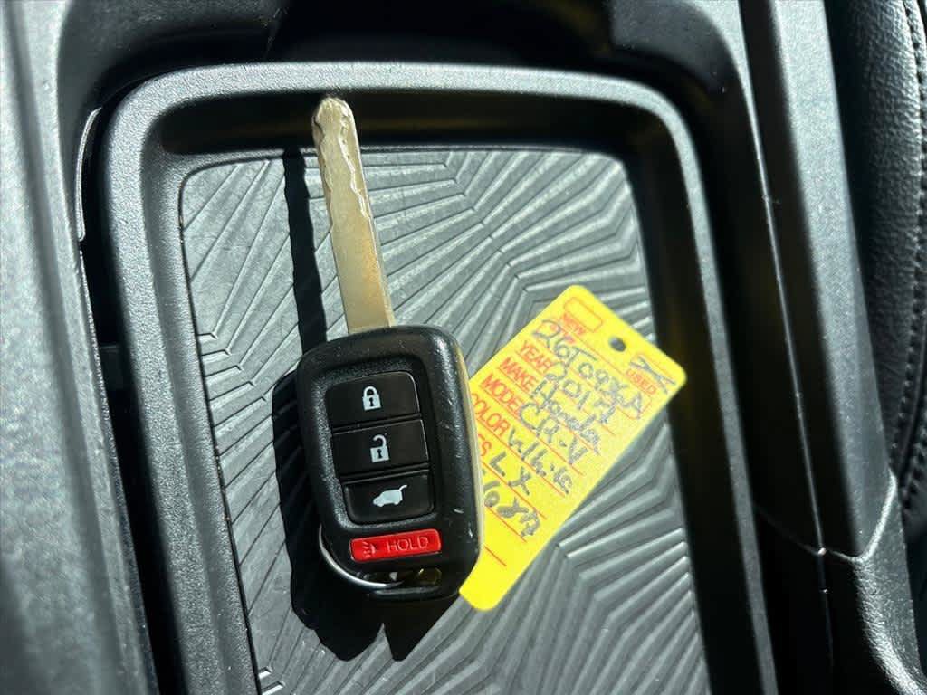 Used 2017 Honda CR-V LX image 24
