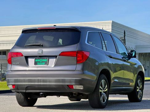 Used 2018 Honda Pilot EX image 11