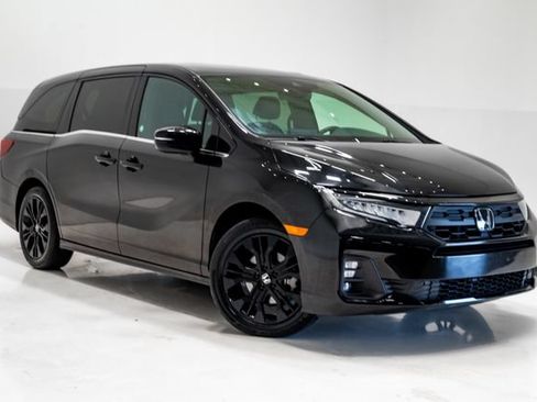 Used 2025 Honda Odyssey Sport-L image 6