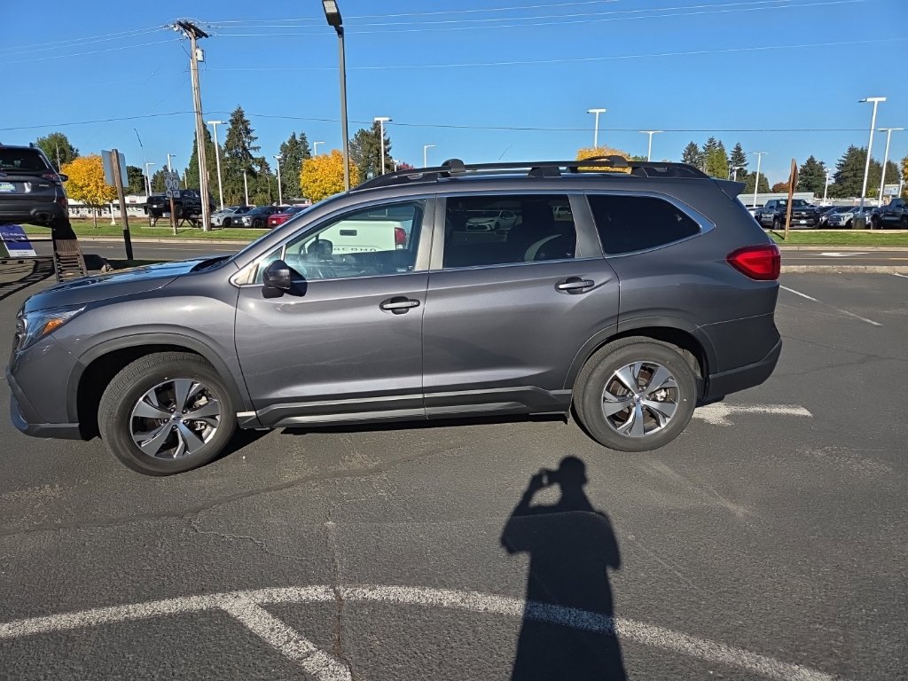 Certified 2023 Subaru Ascent Premium w/ Convenience Package AWD/4WD image 4