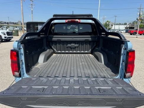 Used 2026 Chevrolet Colorado Z71 w/ Midnight Edition AWD/4WD image 10
