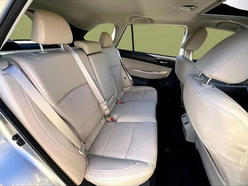 Used 2019 Subaru Outback 2.5i Limited image 24