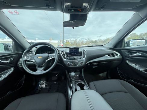 Used 2024 Chevrolet Malibu LT image 34