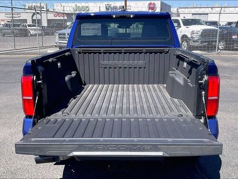 Used 2024 Toyota Tacoma TRD Sport AWD/4WD image 30