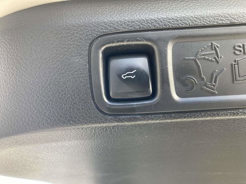 Used 2021 Lincoln Navigator Reserve image 15