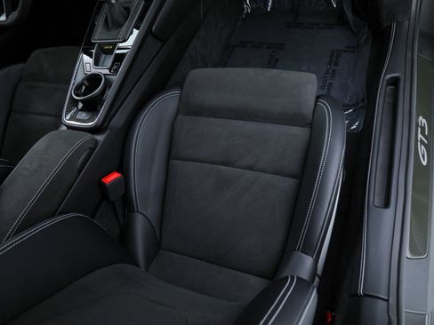Used 2022 Porsche 911 GT3 image 20