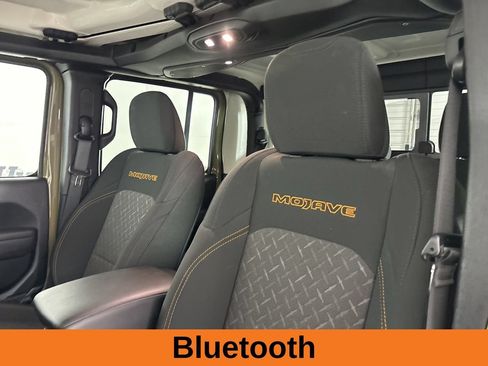 Used 2025 Jeep Gladiator Mojave AWD/4WD image 11