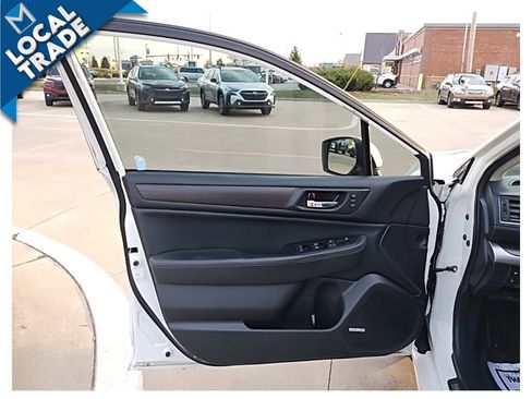 Used 2016 Subaru Legacy 3.6R Limited image 18