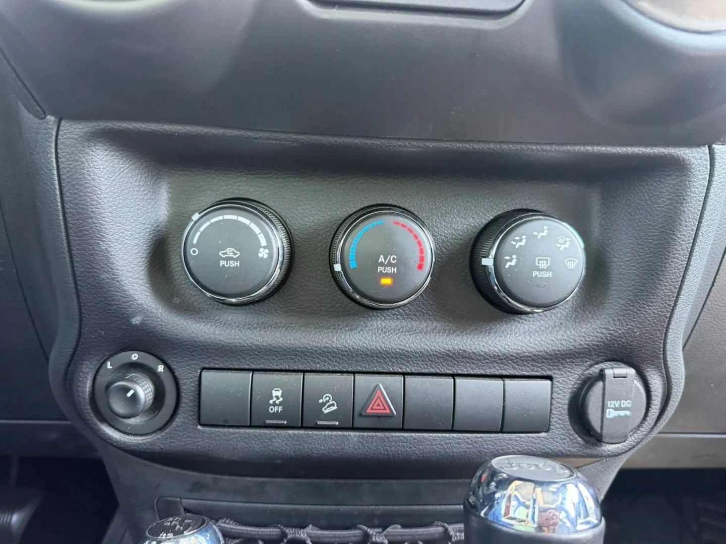 Used 2016 Jeep Wrangler Unlimited Sport w/ Quick Order Package 24S AWD/4WD image 25