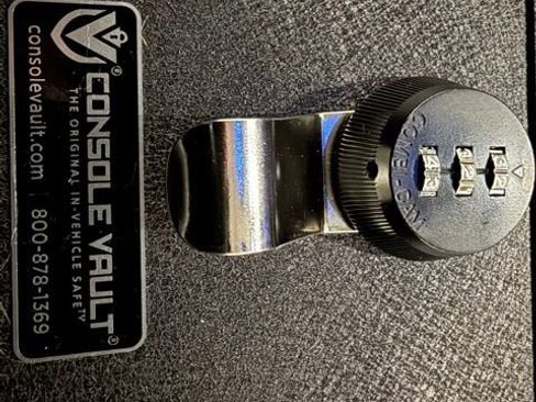 Used 2023 Toyota Tundra Limited image 36