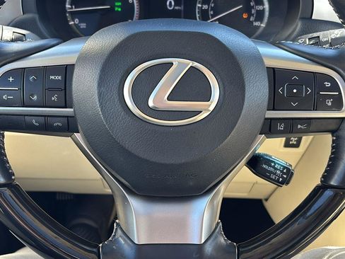 Used 2023 Lexus GX 460 Premium w/ Premium Package image 26