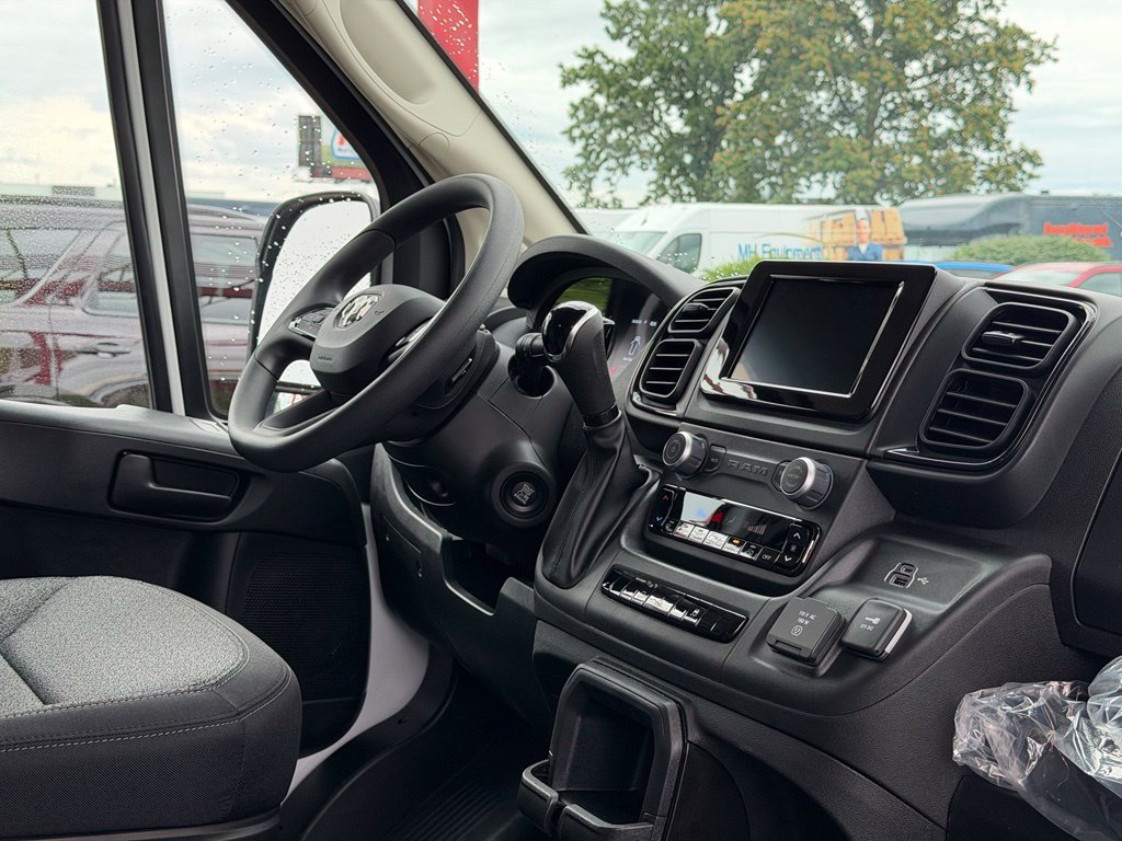 New 2026 RAM ProMaster 2500 w/ Convenience Group FWD image 32