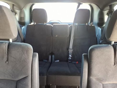 Used 2018 Dodge Grand Caravan SE image 27