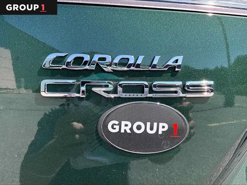 Used 2025 Toyota Corolla Cross LE w/ Moonroof Package AWD/4WD image 32