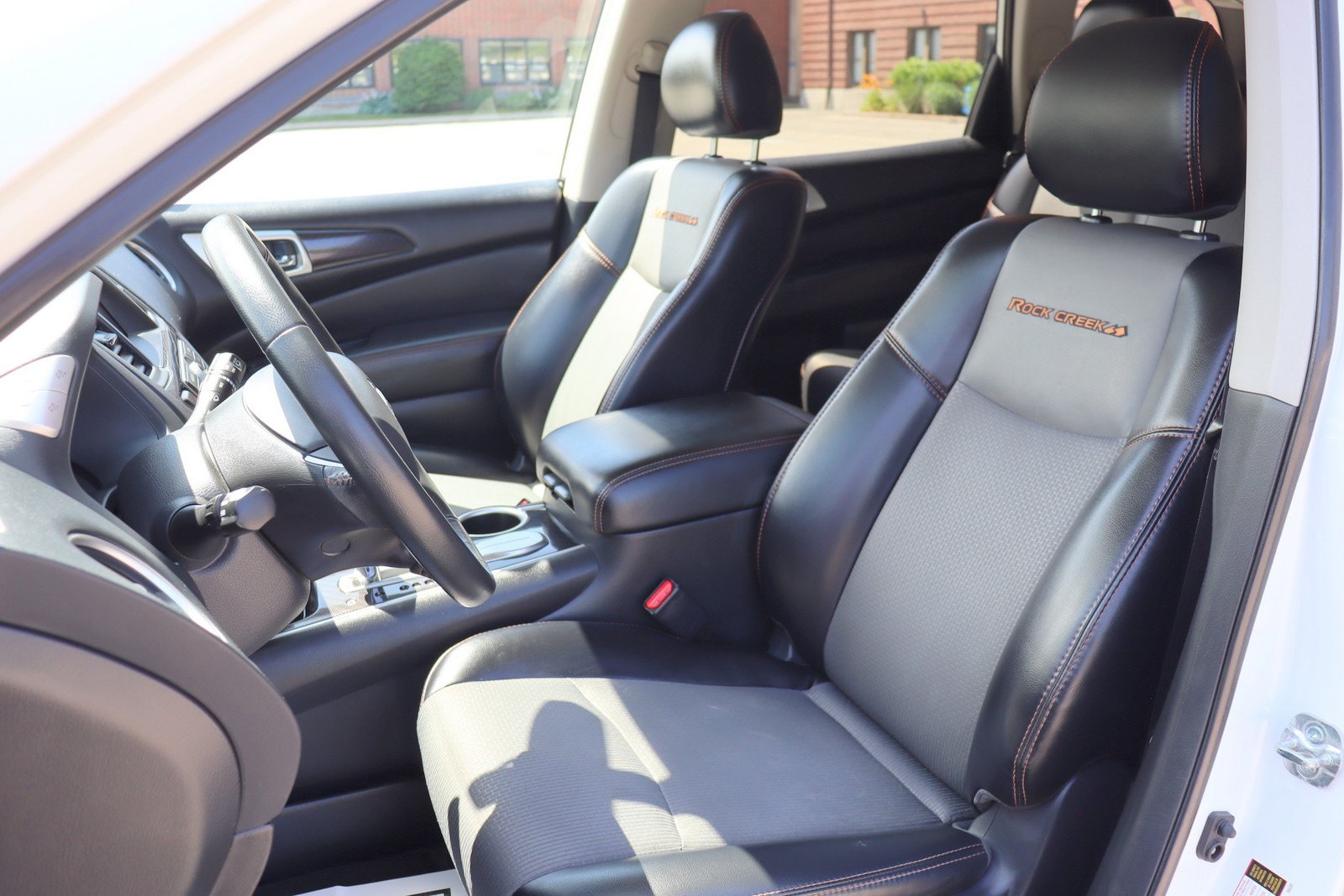 Used 2020 Nissan Pathfinder SV w/ Rock Creek Edition FWD image 13