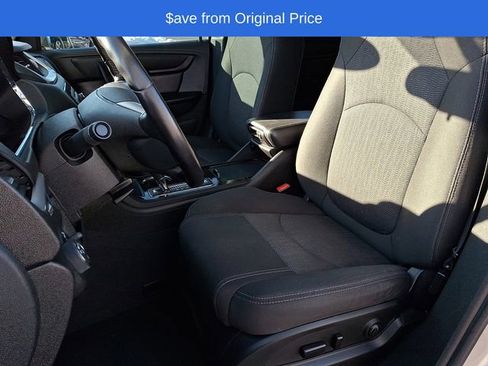 Used 2016 Chevrolet Traverse LT w/ Style and Technology Package image 15