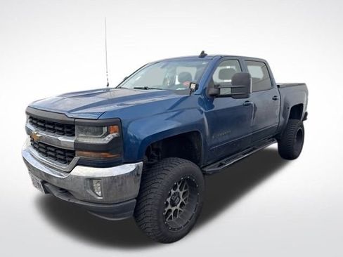 Used 2017 Chevrolet Silverado 1500 LT w/ LT Eassist Package image 6