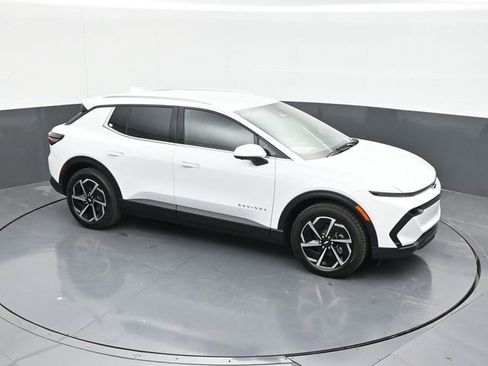 New 2026 Chevrolet Equinox EV LT FWD image 59