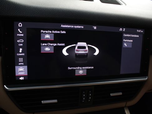 Used 2019 Porsche Cayenne w/ Premium Package AWD/4WD image 55