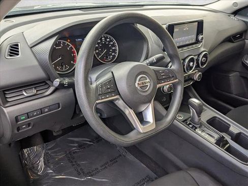 Certified 2021 Nissan Sentra S image 10