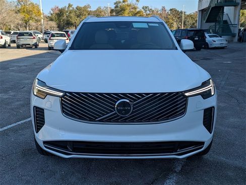 New 2026 Volvo XC90 B6 Plus w/ Protection Package Premier image 19