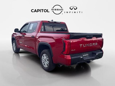 Used 2022 Toyota Tundra SR5 w/ SR5 Convenience Package image 7