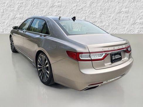 Used 2019 Lincoln Continental Select image 5