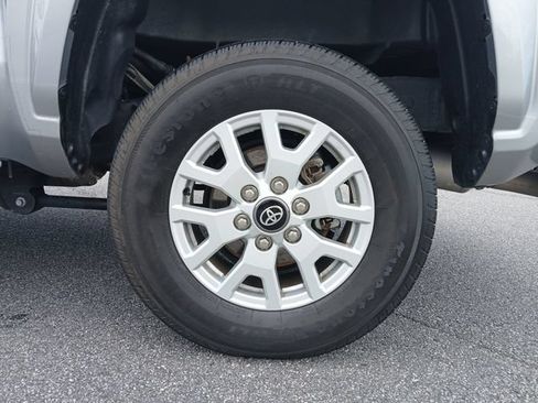 Used 2024 Toyota Tacoma SR5 RWD image 7
