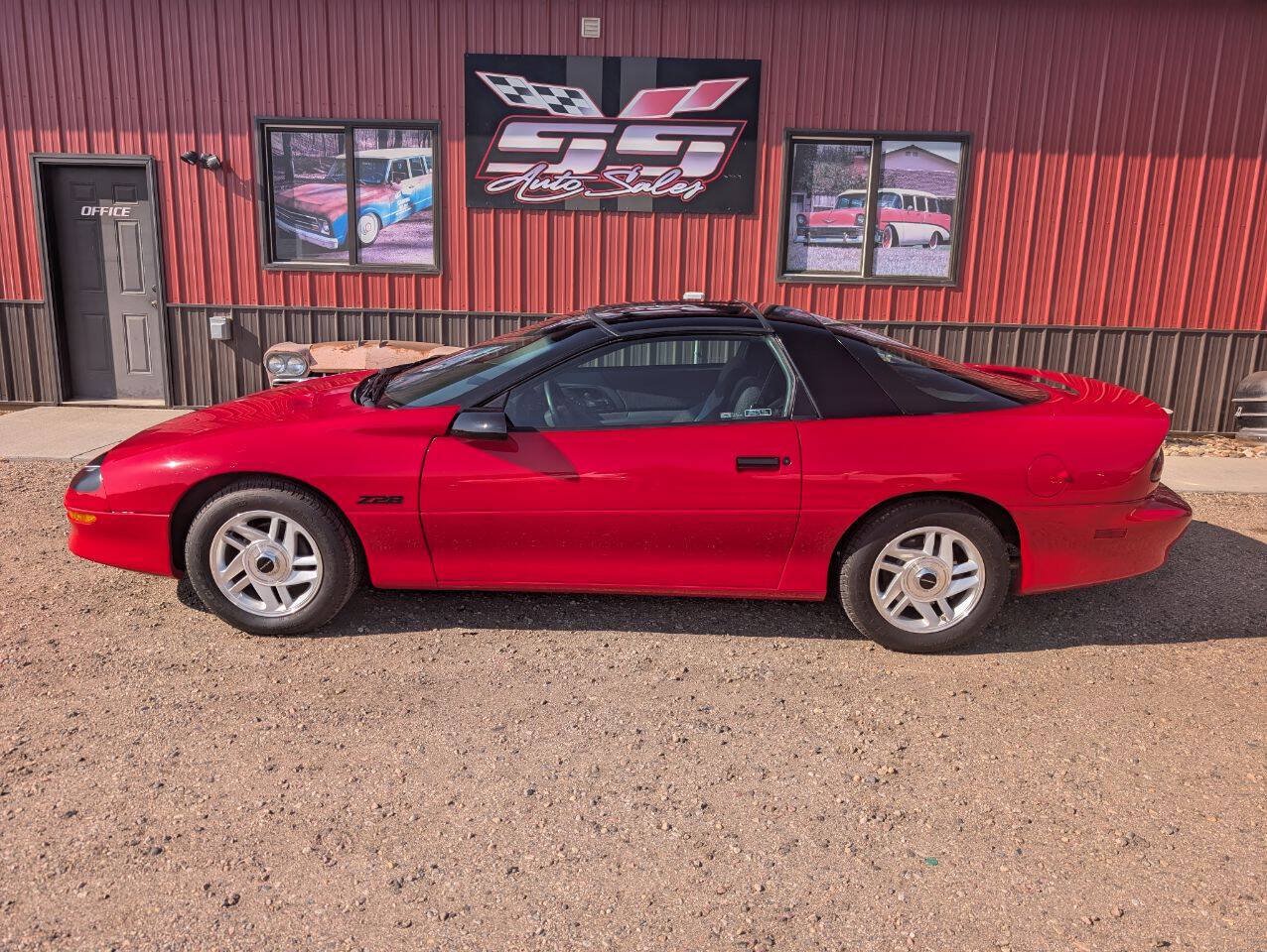 Used 1995 Chevrolet Camaro Z28 RWD image 2